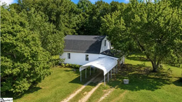 74 Double H Farm Road, Donalds, SC 29638