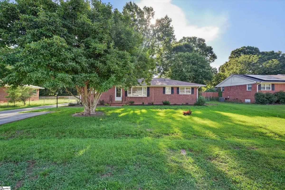 106 Keloy Street, Spartanburg, SC 29301 - #1