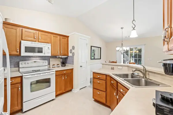 310 Blue Heron Circle, Simpsonville, SC 29680