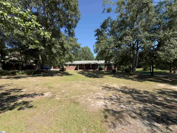 1923 Roper Mountain Road, Greenville, SC 29615