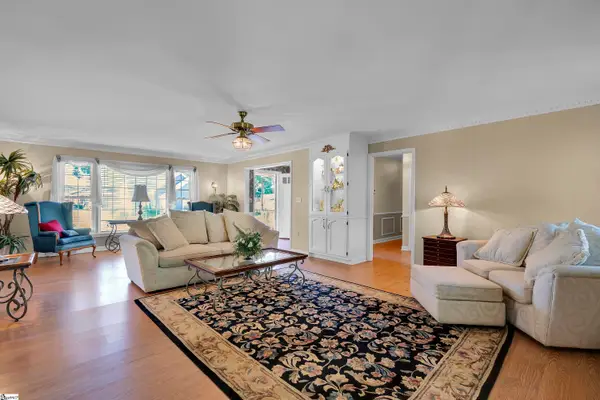 100 Overton Avenue, Greenville, SC 29617