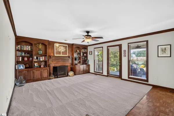 225 E Shallowstone Road, Greer, SC 29650