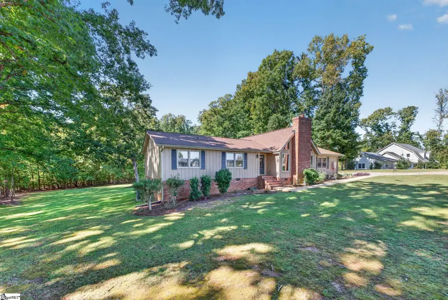 378 Deerfield Drive, Laurens, SC 29360 - #2