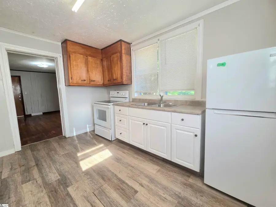 2819 Anderson Road, Greenville, SC 29611 - #3