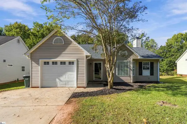 205 Riverside Chase Circle, Greer, SC 29650