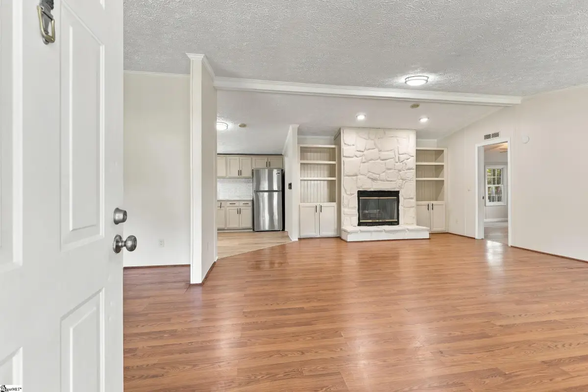 309 Brentwood Circle, Greenville, SC 29605-6007 - #1