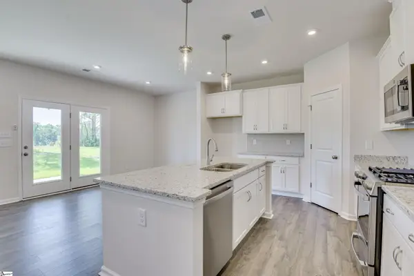 814 Marin Road, Wellford, SC 29385