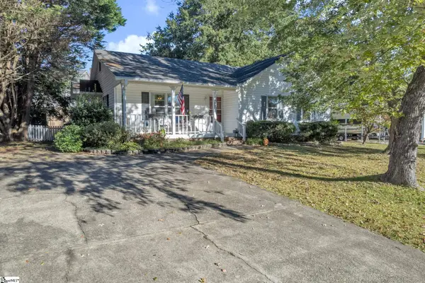 405 Oakcreek Drive, Easley, SC 29642