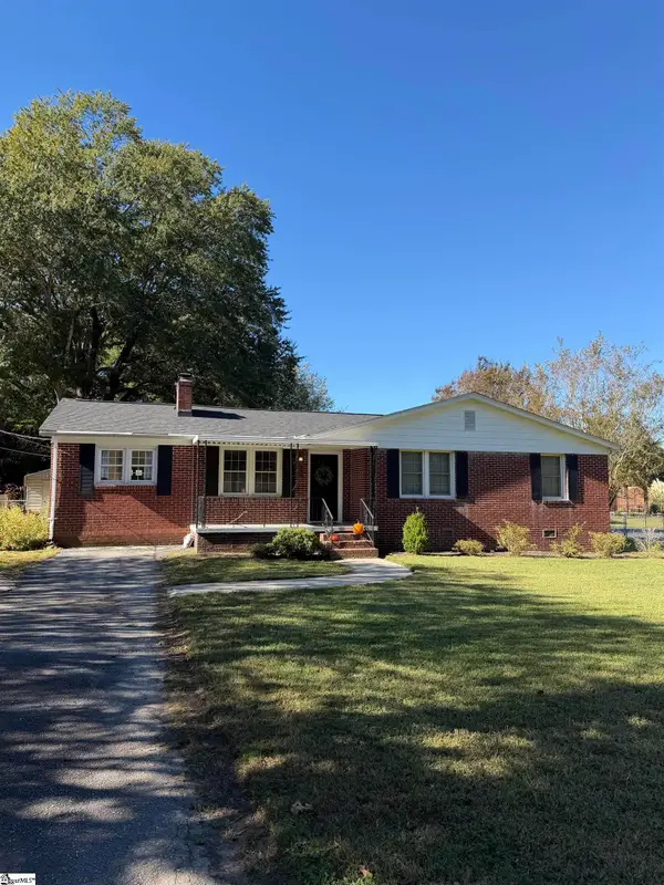 207 Ivy Drive, Simpsonville, SC 29680