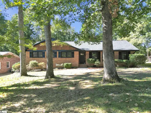 26 Pine Creek Court, Greenville, SC 29605-3443