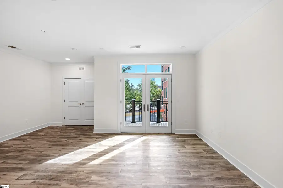 98 E Mcbee Avenue #Unit 207, Greenville, SC 29601 - #3
