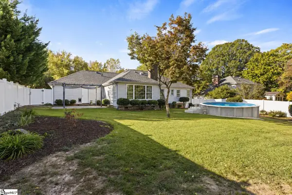 8 Oak Tree Drive, Taylors, SC 29687