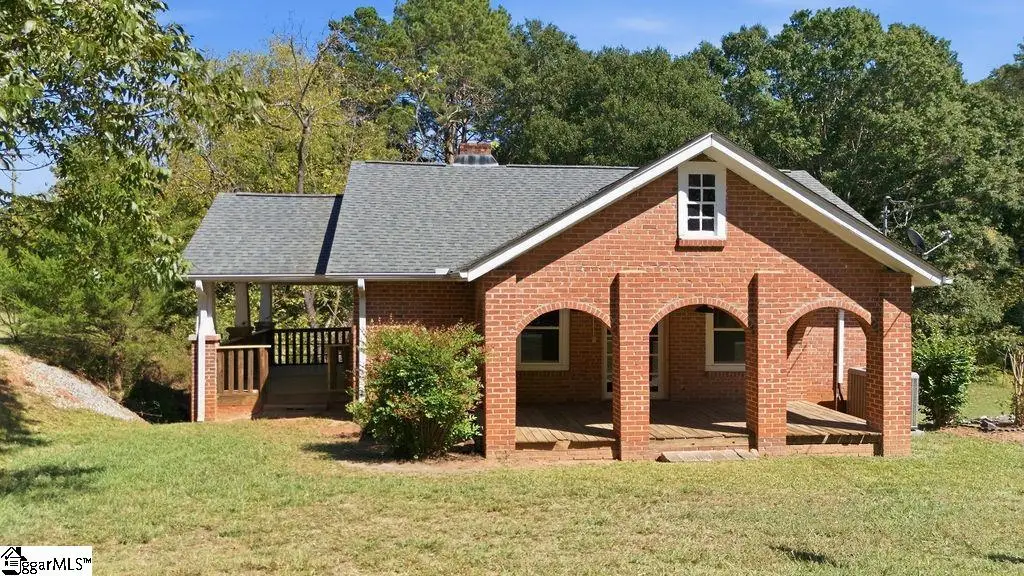 403 S Pew Street, Westminster, SC 29693 - #1
