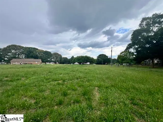 700 E Victor Hill Road, Duncan, SC 29334 - #1