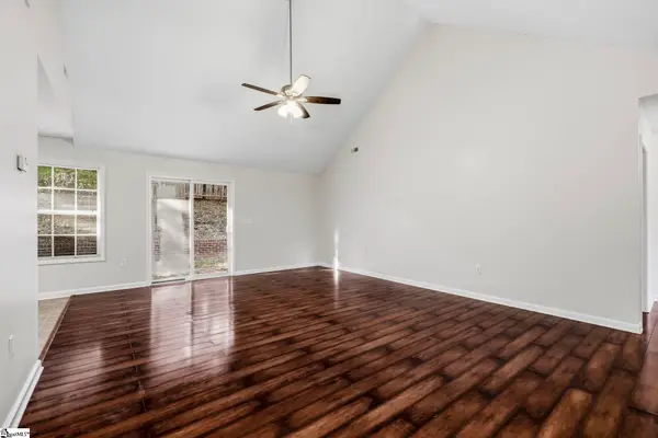 304 Rivereen Way, Simpsonville, SC 29680