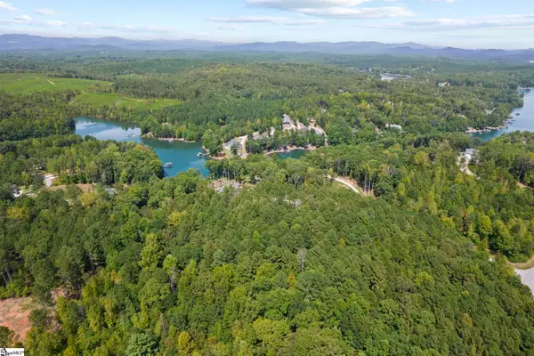 73 River Cove Drive, Seneca, SC 29672