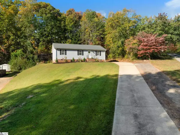 25 Lee Way, Taylors, SC 29687