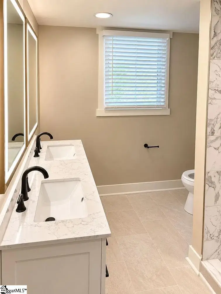304 Gordon Street, Clinton, SC 29325 - #2