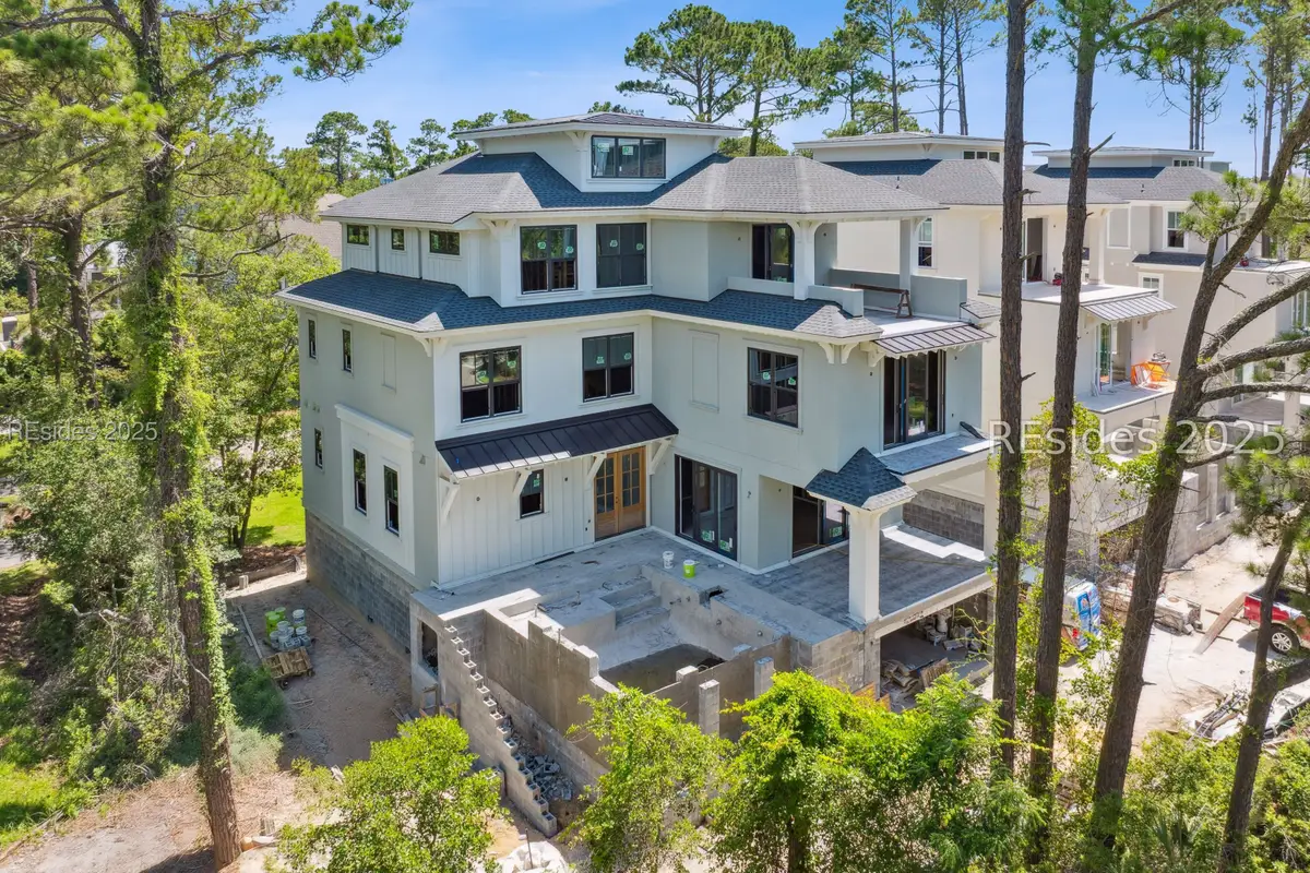 15 Bradley Circle, Hilton Head Island, SC 29928 - Image #1