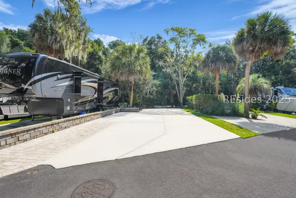 43 Jenkins Island Rd #14, Hilton Head Island, SC 29926