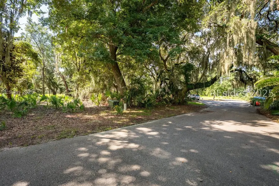 19 Sheridan Road, Beaufort, SC 29907 - Image #3