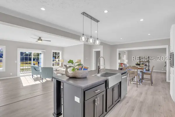 15 Vine Street, Hilton Head Island, SC 29926