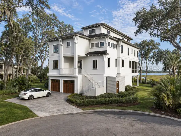 18 Indian Hill Lane, Hilton Head Island, SC 29926