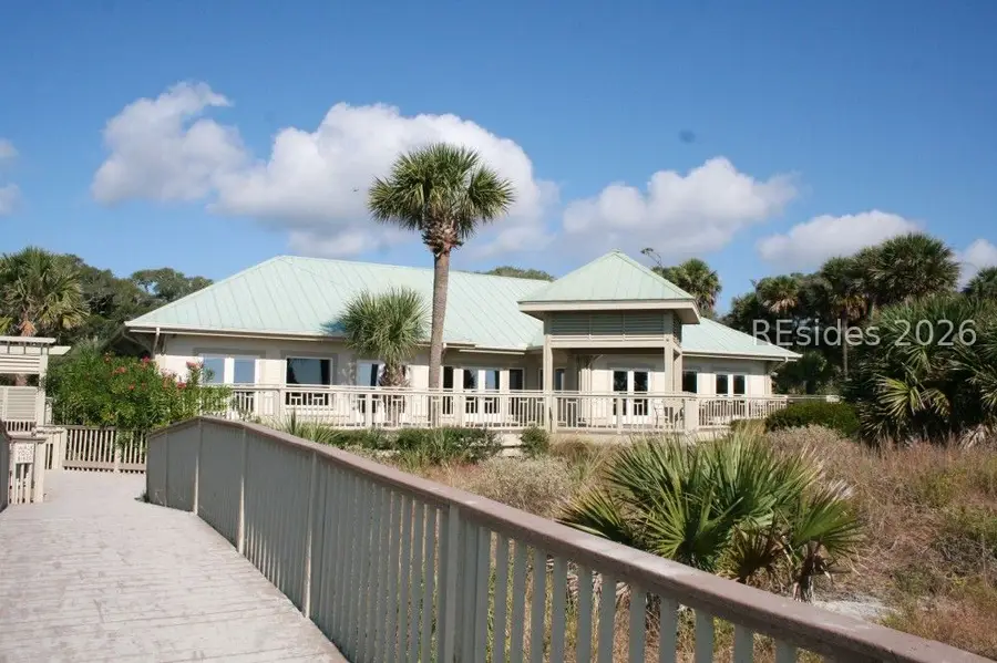 7 Gloucester Road, Hilton Head Island, SC 29928 - #3