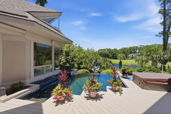 14 Mckays Point Road, Hilton Head Island, SC 29928