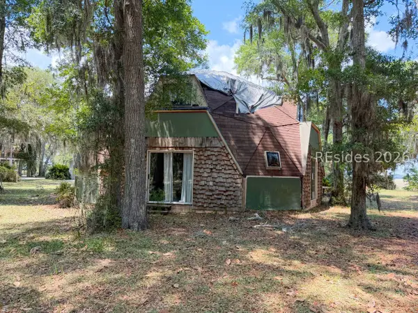 38 Escamacu Circle, St Helena Island, SC 29920