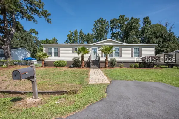 1744 Jasperstone Circle, Beaufort, SC 29906