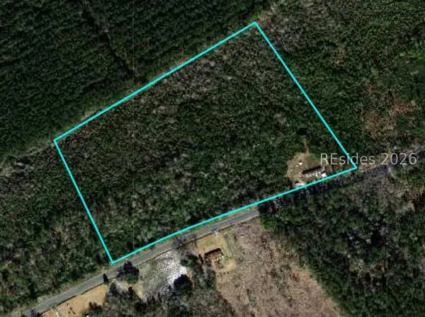 903 Wesley Chapel Avenue, Cottageville, SC 29435