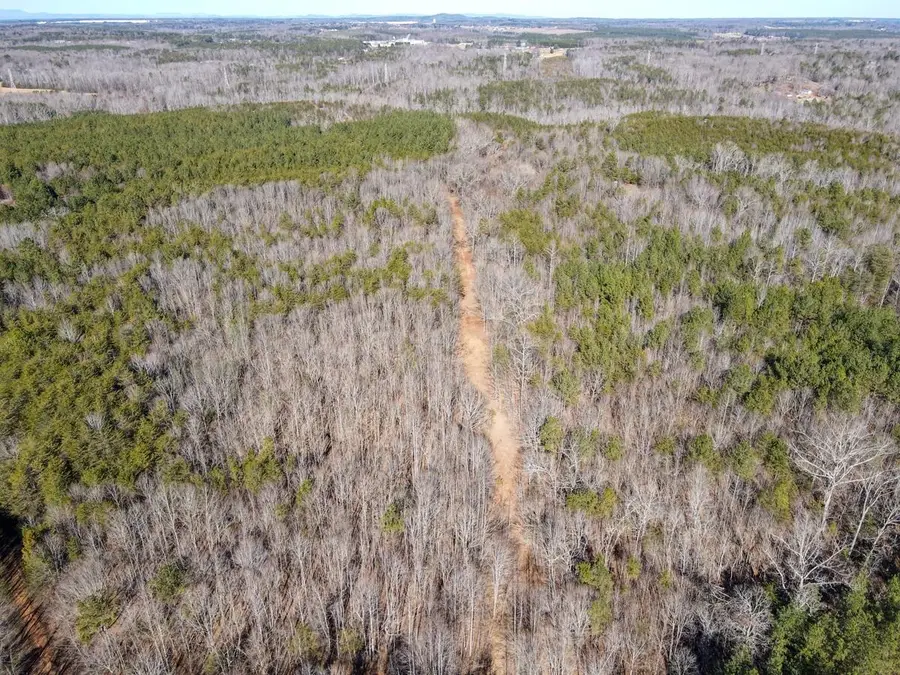 1521 Old Pacolet Rd, Spartanburg, SC 29307 - Image #2