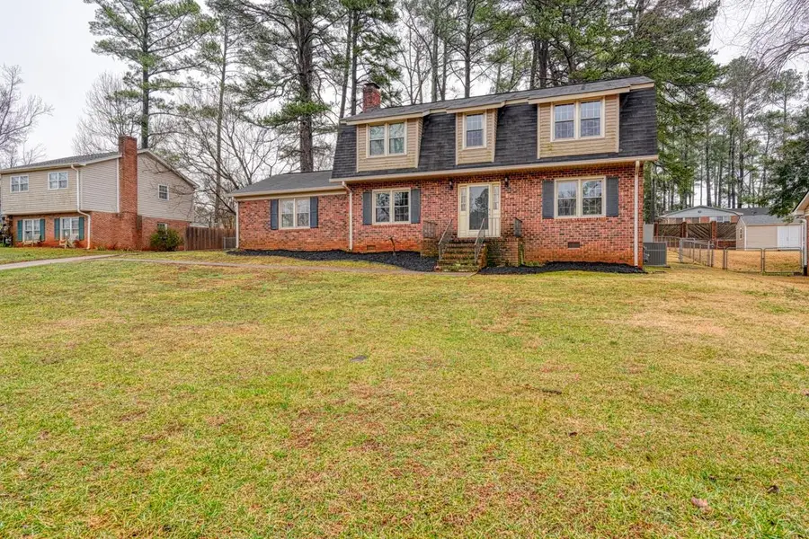210 Oakmont Dr, Boiling Springs, SC 29316 - Image #2