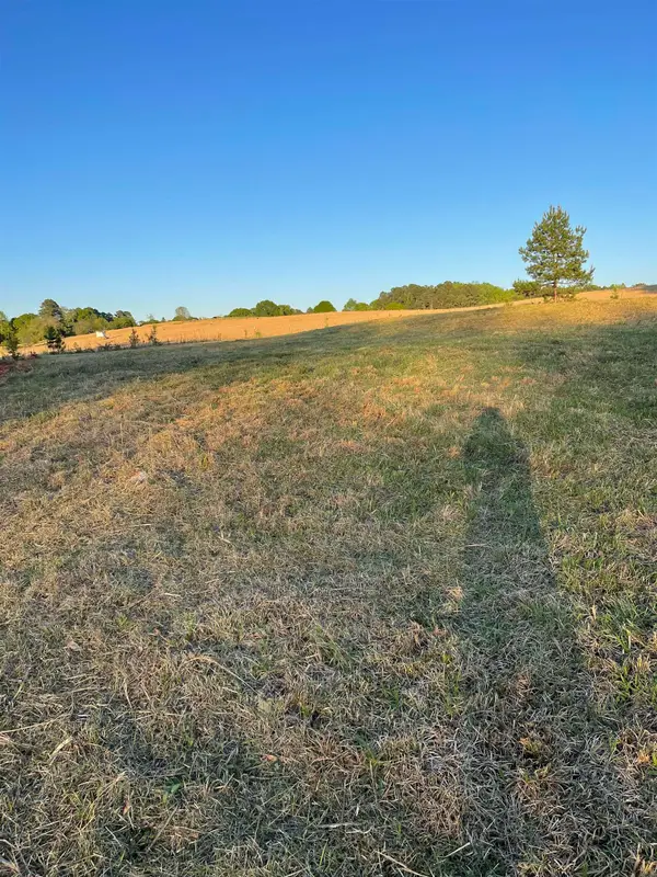 356 Lyman Lake Rd., Lyman, SC 29365