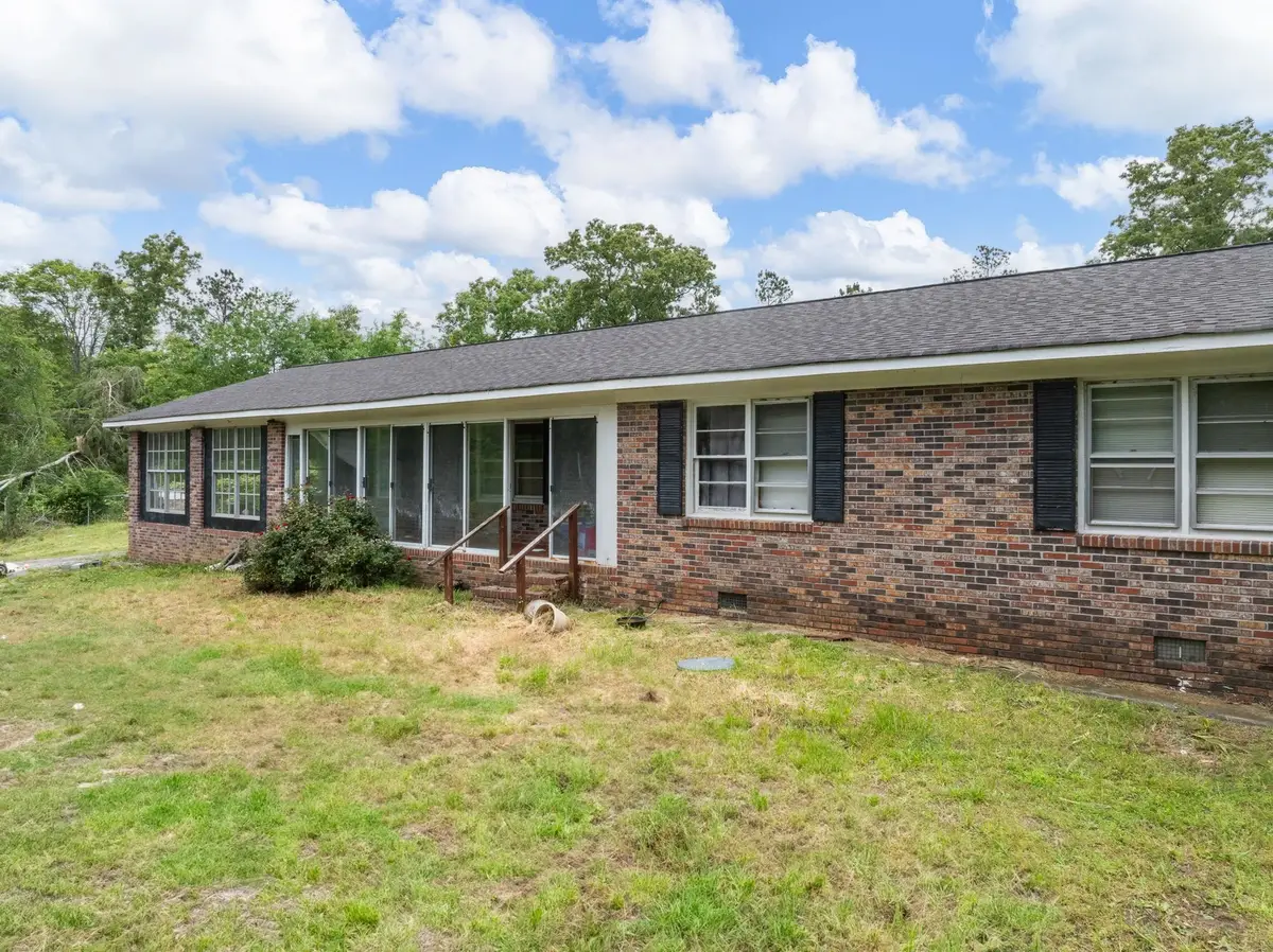 1225 Dogwood Lane, Clinton, SC 29325 - Image #1