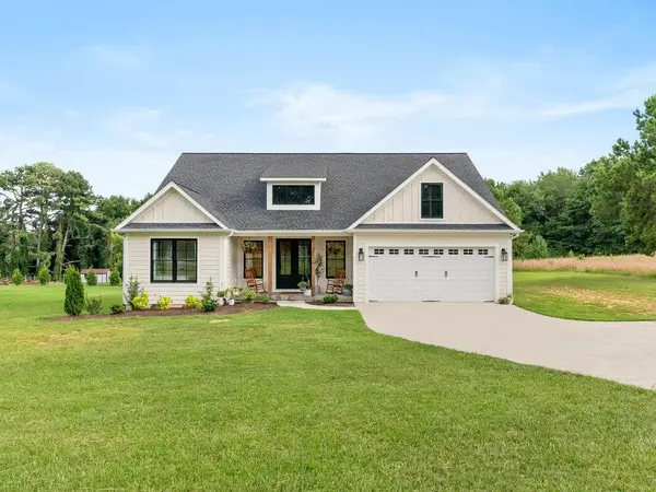 261 Ferree Road, Campobello, SC 29322