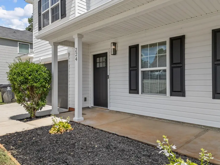224 Hotchkiss Lane, Duncan, SC 29933 - Image #2