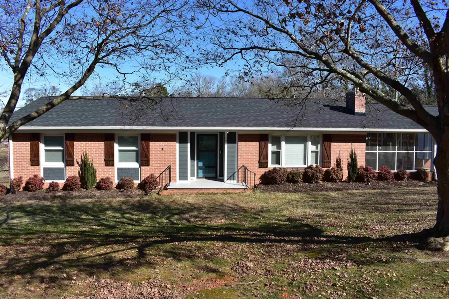 150 Greenway Dr, Cowpens, SC 29330 - Image #3