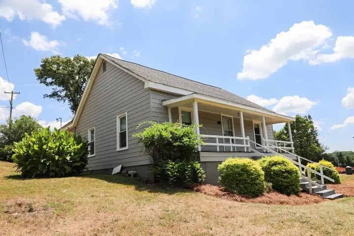 8328 Valley Falls Road, Boiling Springs, SC 29316 - Image #2
