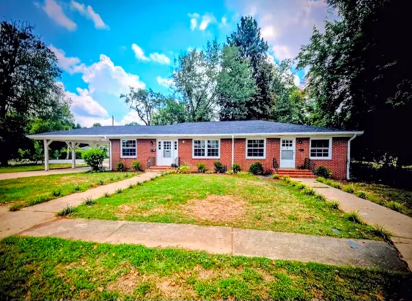 226,228 College Drive, Gaffney, SC 29340