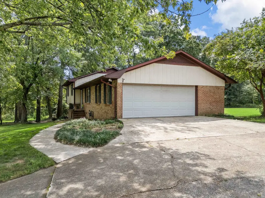 412 Harrison Lane, Spartanburg, SC 29301 - Image #3