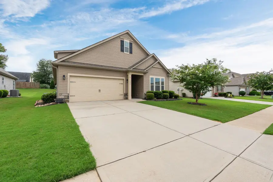 704 Ridgeville Crossing Drive, Inman, SC 29349 - Image #2