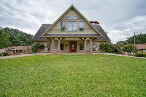 241 Coggins Shore Road, Inman, SC 29349