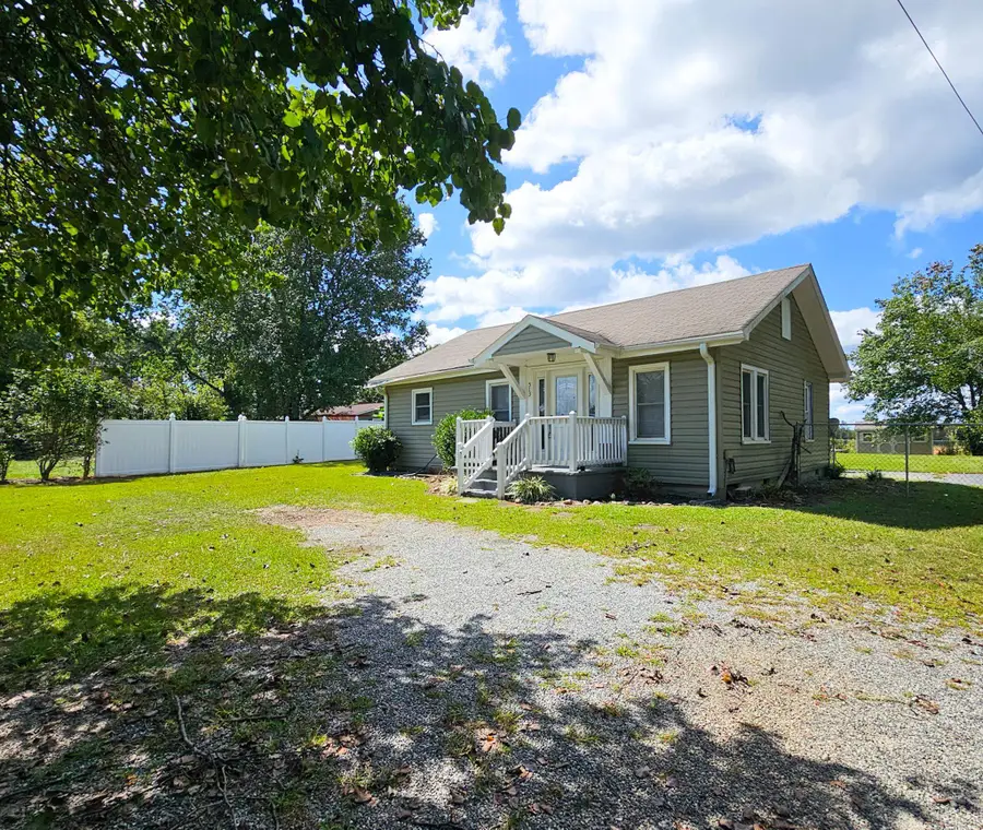 513 Rainbow Lake Road, Boiling Springs, SC 29316 - Image #2