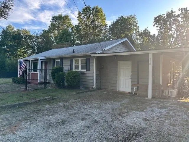 265 W Durham Street, Landrum, SC 26356 - Image #3