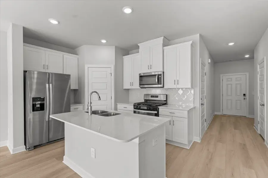 402 Blissful Court, Taylors, SC 29687 - Image #3