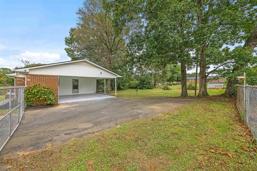 104 Hilldale Drive, Boiling Springs, SC 29316 - Image #2