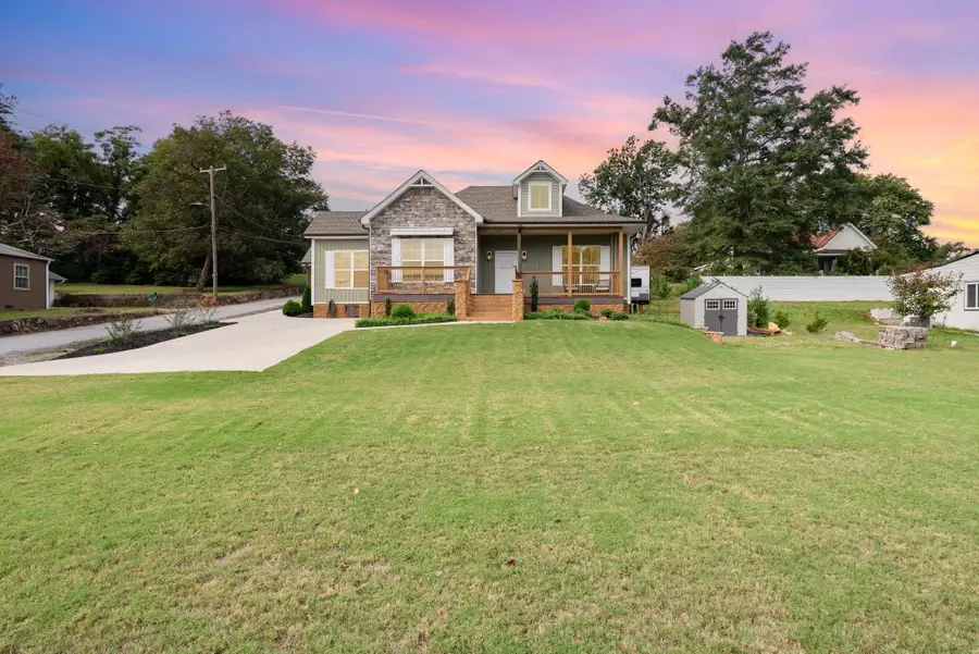 334 S Howard Avenue, Landrum, SC 29356 - Image #2