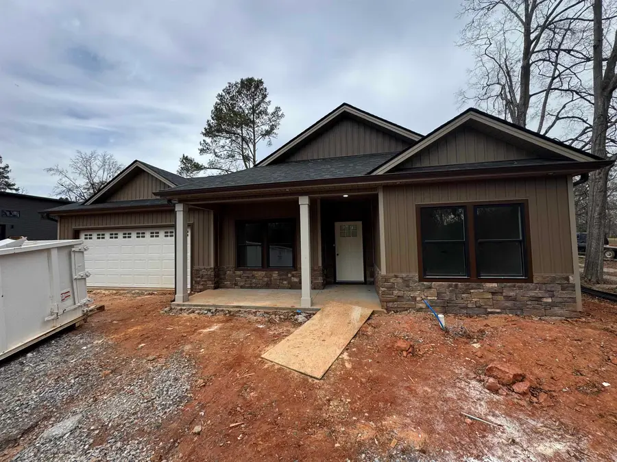 512 E Hayne Street, Woodruff, SC 29388 - Image #2